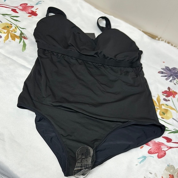 Daci  Black One-Piece Swimsuit - Picture 6 of 9